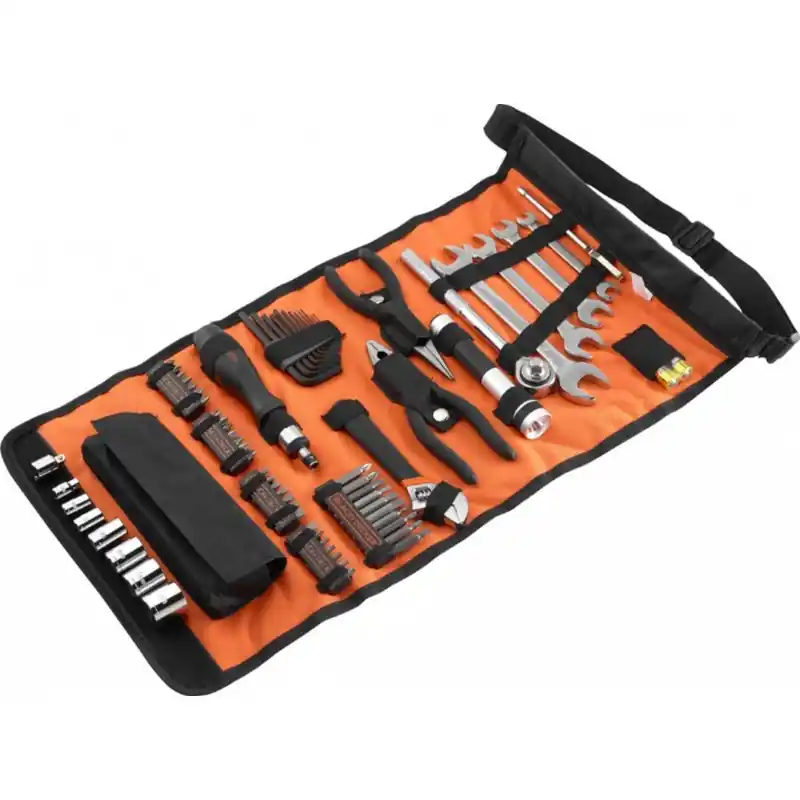 Black Decker A7144-XJ Handliche Rolltasche mit Autowerkzeug-Zubehör 71-teilig Finale Aktion