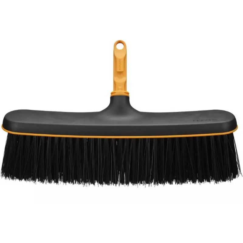 Fiskars OneClickTerrassenbesen (34,3 cm) 1080700 Saisonangebot
