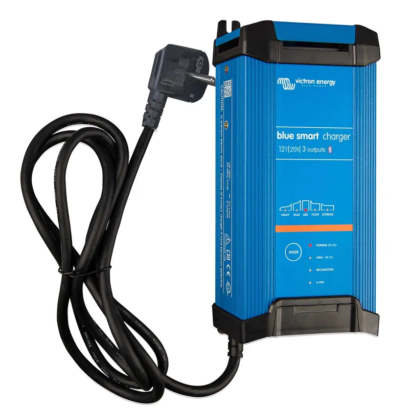 Top-Angebot Victron IP22 12/30 (3) Blue Smart Ladegerät für Blei- und Lithium Akkus