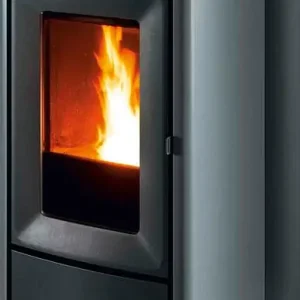 Kracherpreis Pelletofen MCZ EGO Hydromatic 8 R, Grundgerät mit Verkleidung Silber Metall , 8,0 KW